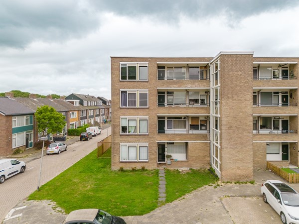 Medium property photo - Rembrandtstraat 127C, 3202 EN Spijkenisse